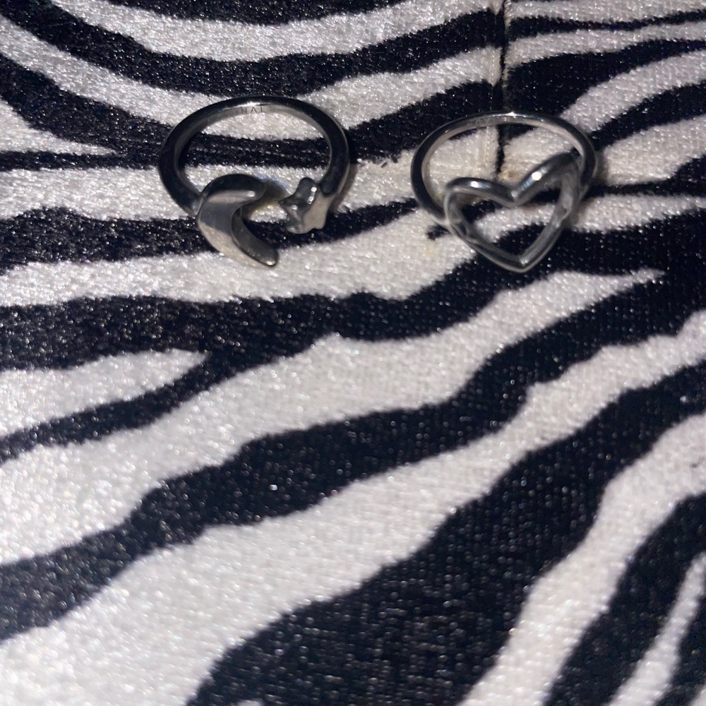 Cute silver rings set